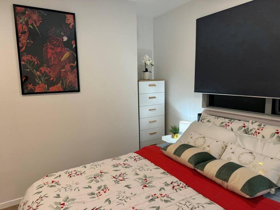 Stunning 3 Bd - 2 Bth City Apt - Pool & Carpark 오클랜드 외부 사진