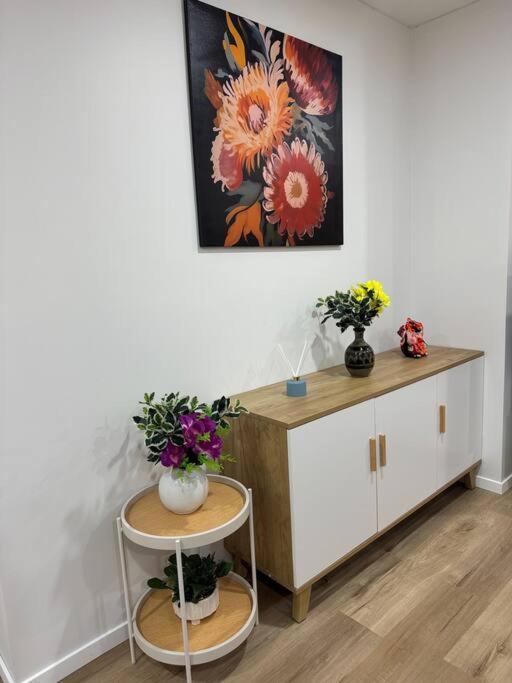 Stunning 3 Bd - 2 Bth City Apt - Pool & Carpark 오클랜드 외부 사진
