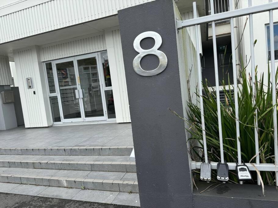 Stunning 3 Bd - 2 Bth City Apt - Pool & Carpark 오클랜드 외부 사진
